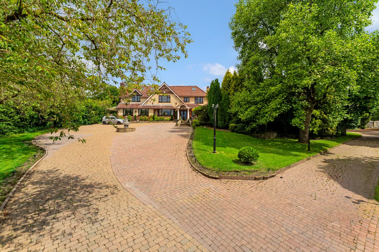 8 bed house for sale, Werneth Road, Woodley, SK6