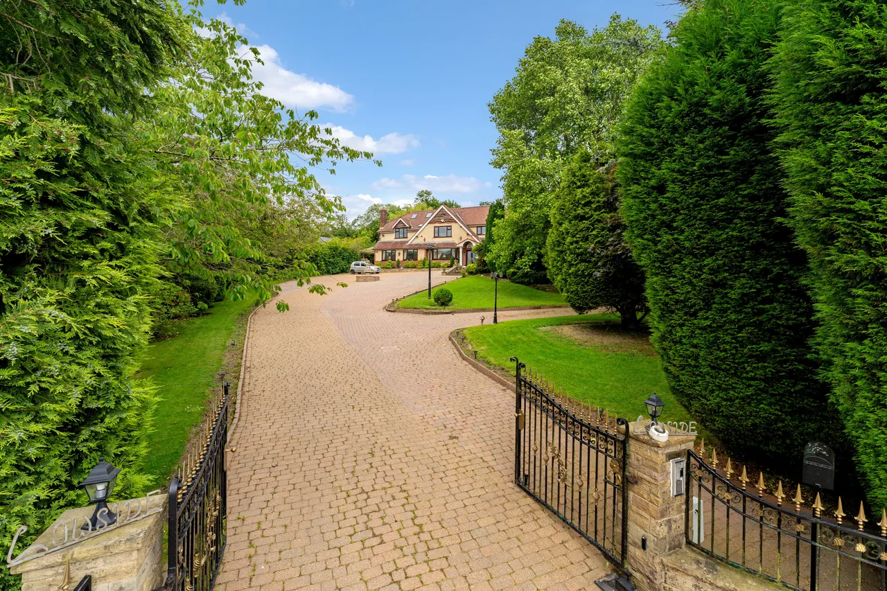 Werneth Road, Woodley, SK6, photo 4