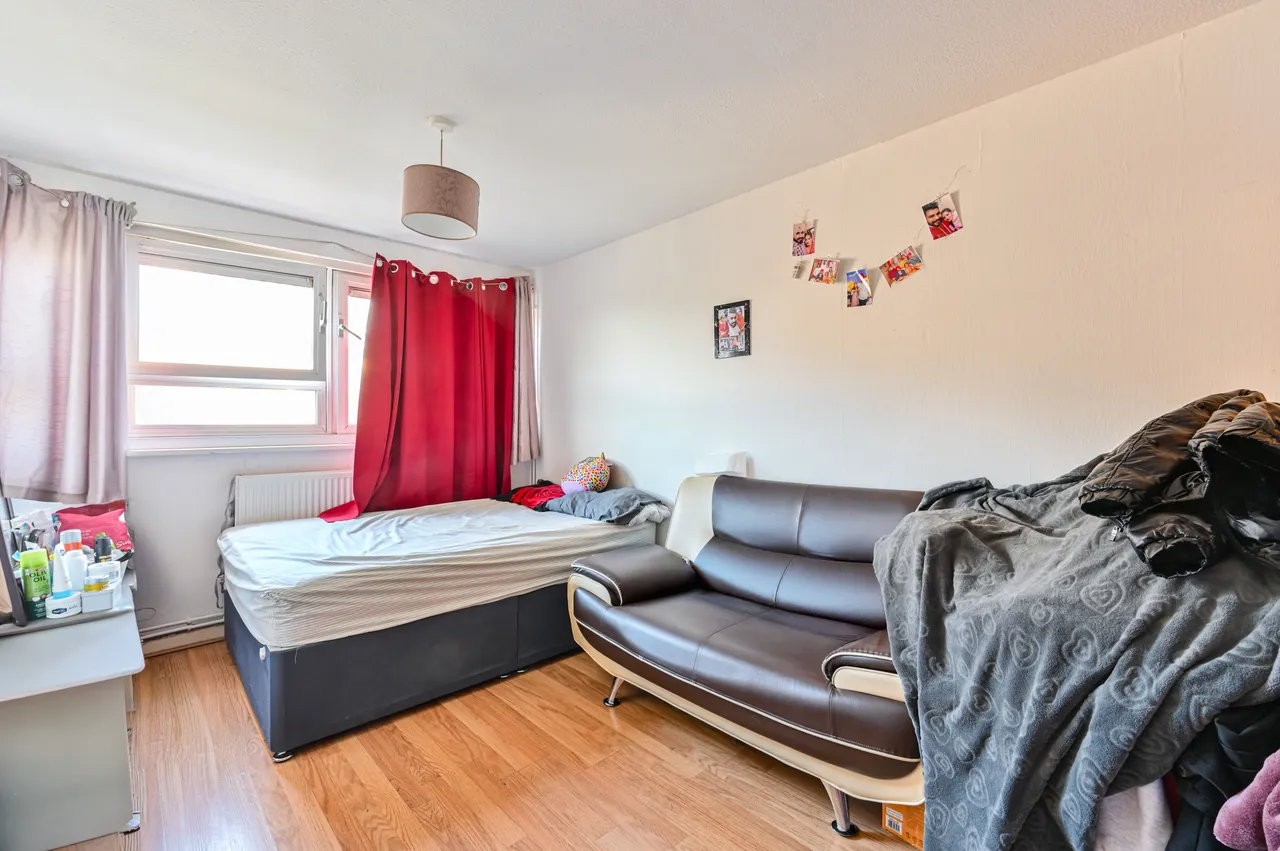 33 Burghley Tower, Trinity Way, London, photo 7