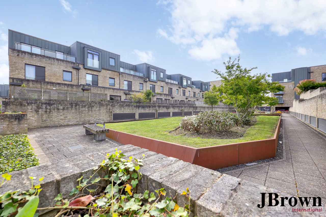 Stamford Building, Millbrook Park, NW7, photo 18