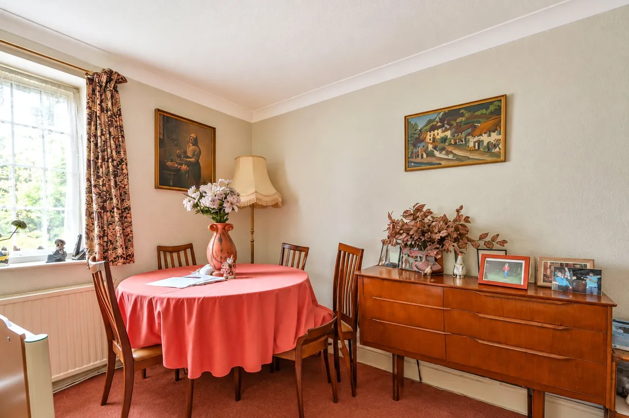 Howard Ridge, Burpham, GU4, photo 3