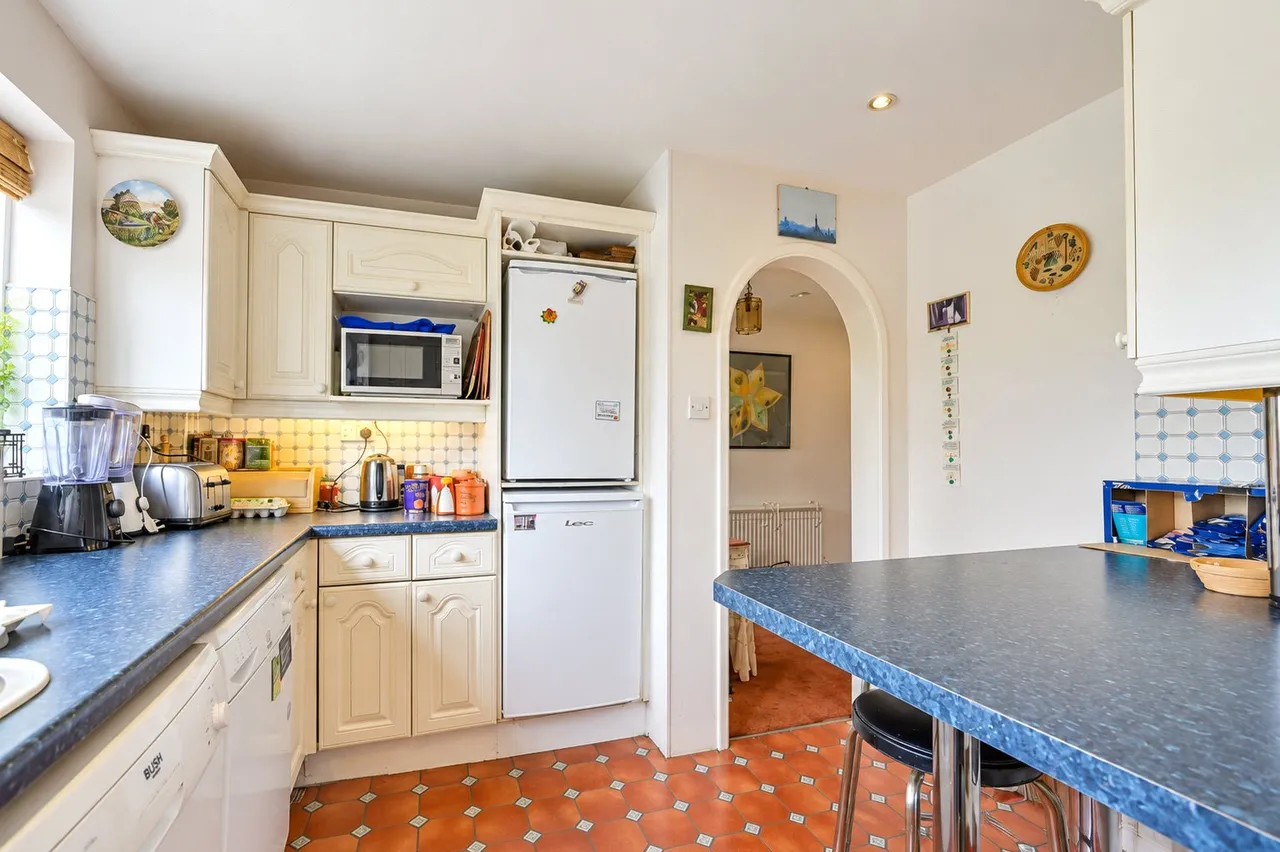 Howard Ridge, Burpham, GU4, photo 4