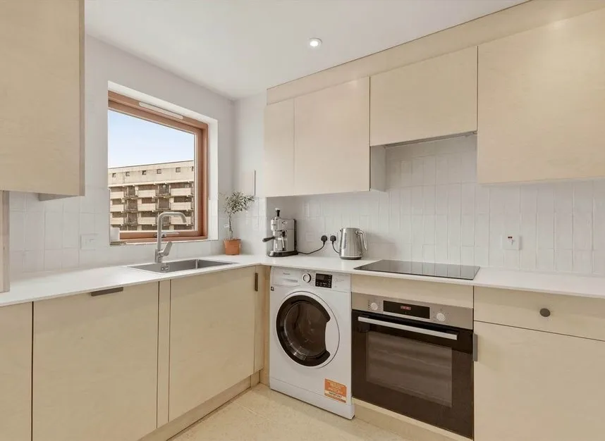 Muir Road, Clapton, E5, photo 6