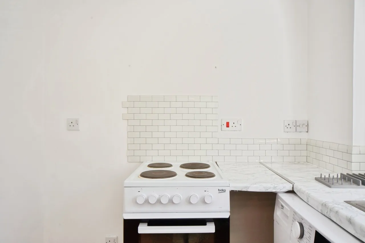 Leigh Hunt Drive, London, N14, photo 16