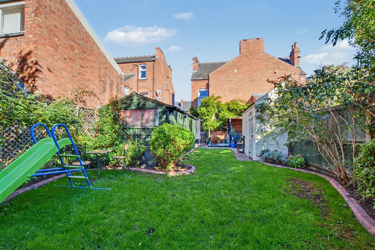 Trent Boulevard, Lady Bay, NG2, photo 4