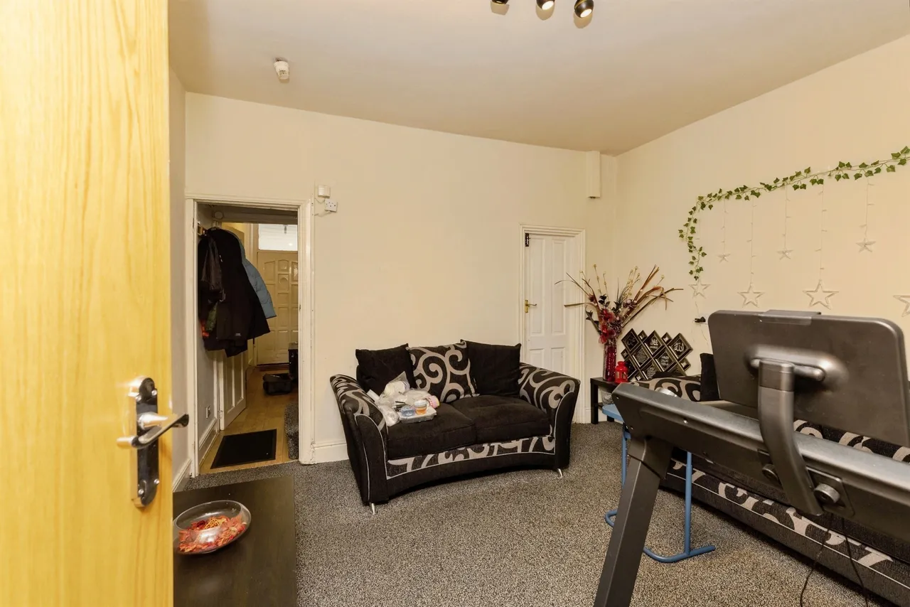 Lytton Road, Bradford, photo 2