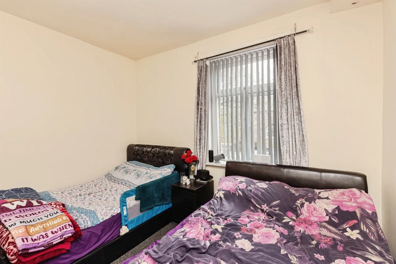 Lytton Road, Bradford, photo 5