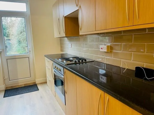 Vicarage Road, West Bromwich, B71, photo 4