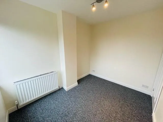 Vicarage Road, West Bromwich, B71, photo 11