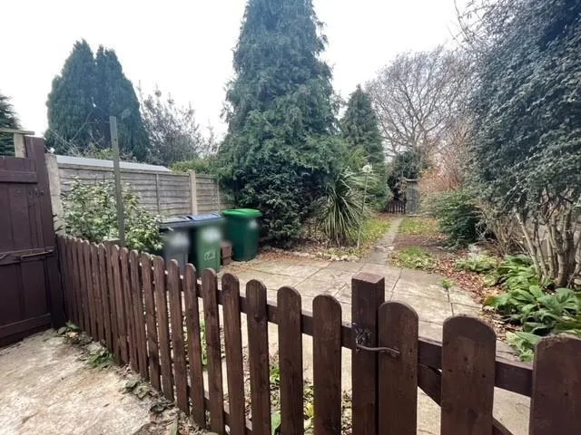 Vicarage Road, West Bromwich, B71, photo 16
