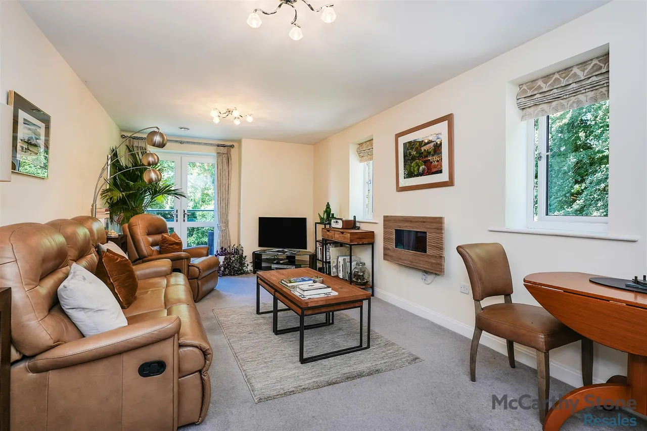 Parsonage Lane, Brighouse, HD6, photo 2