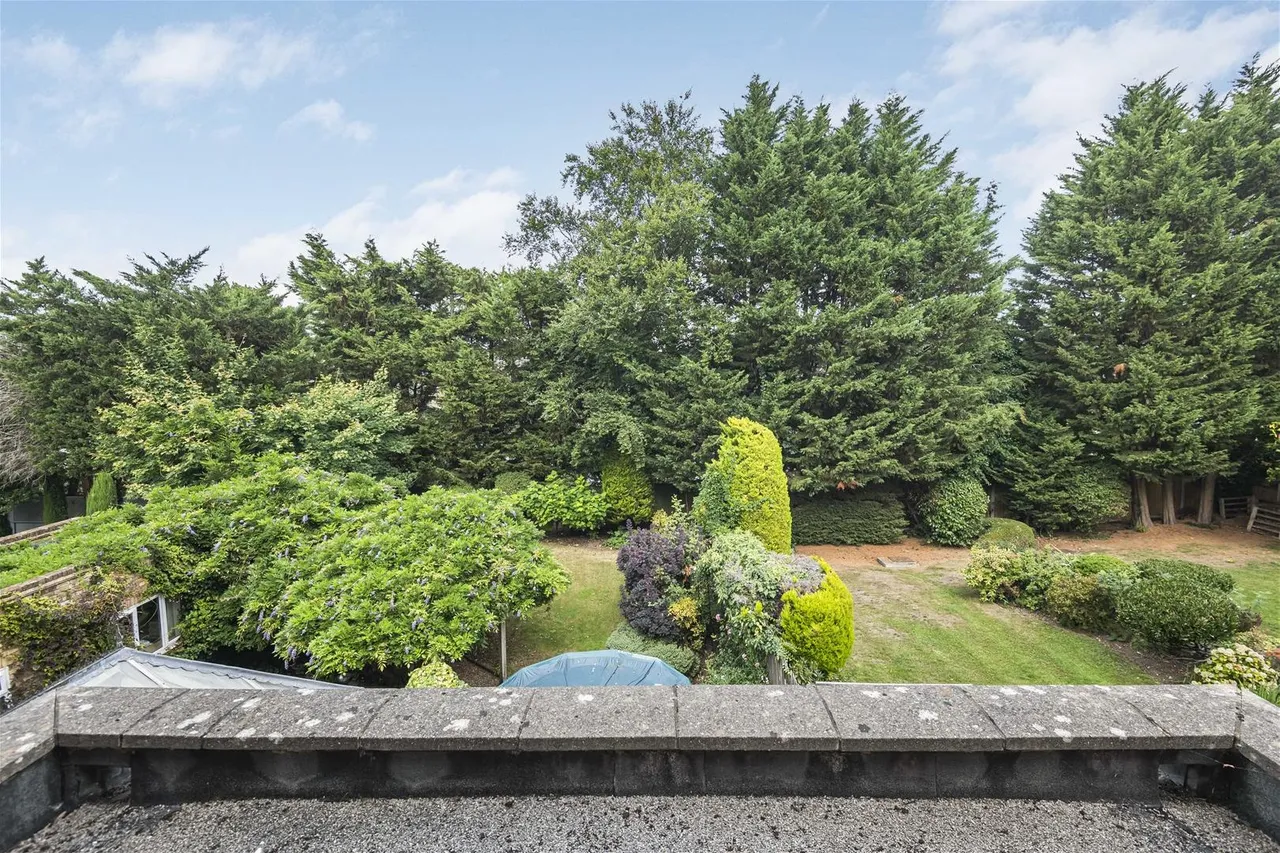 Crescent East, Hadley Wood, Barnet, London EN4 0EY, photo 15