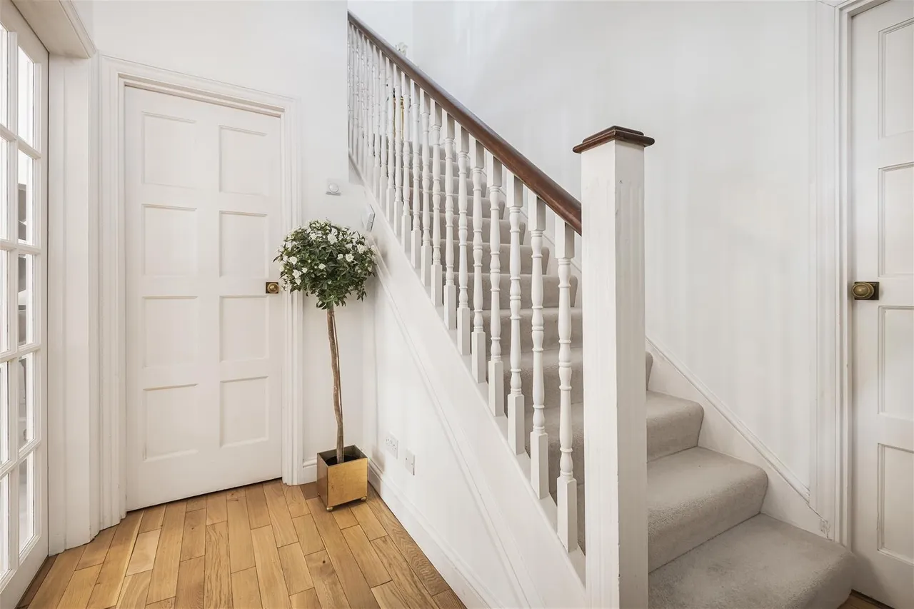 Crescent East, Hadley Wood, Barnet, London EN4 0EY, photo 22