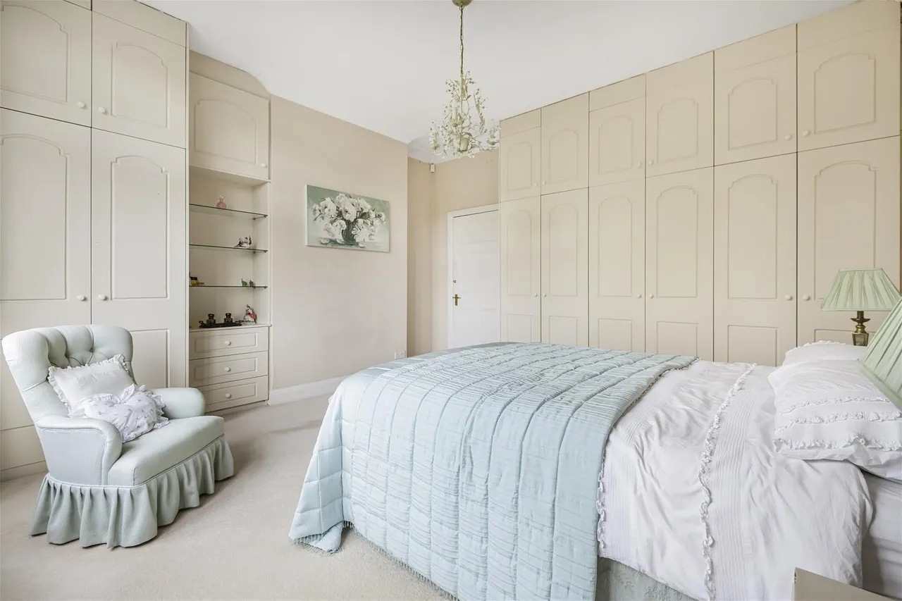Crescent East, Hadley Wood, Barnet, London EN4 0EY, photo 19