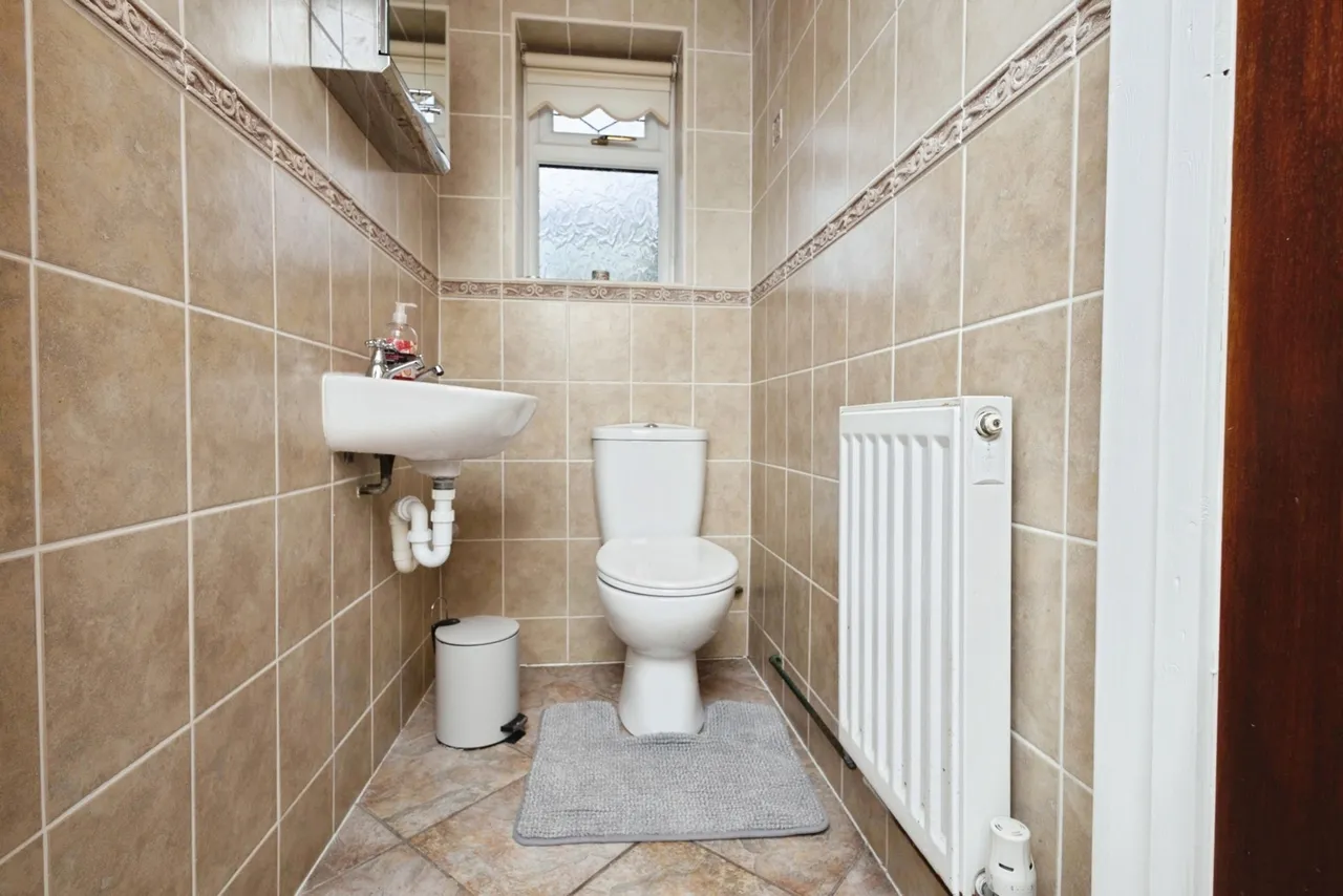 Talbot Road, Ammanford, SA18, photo 19