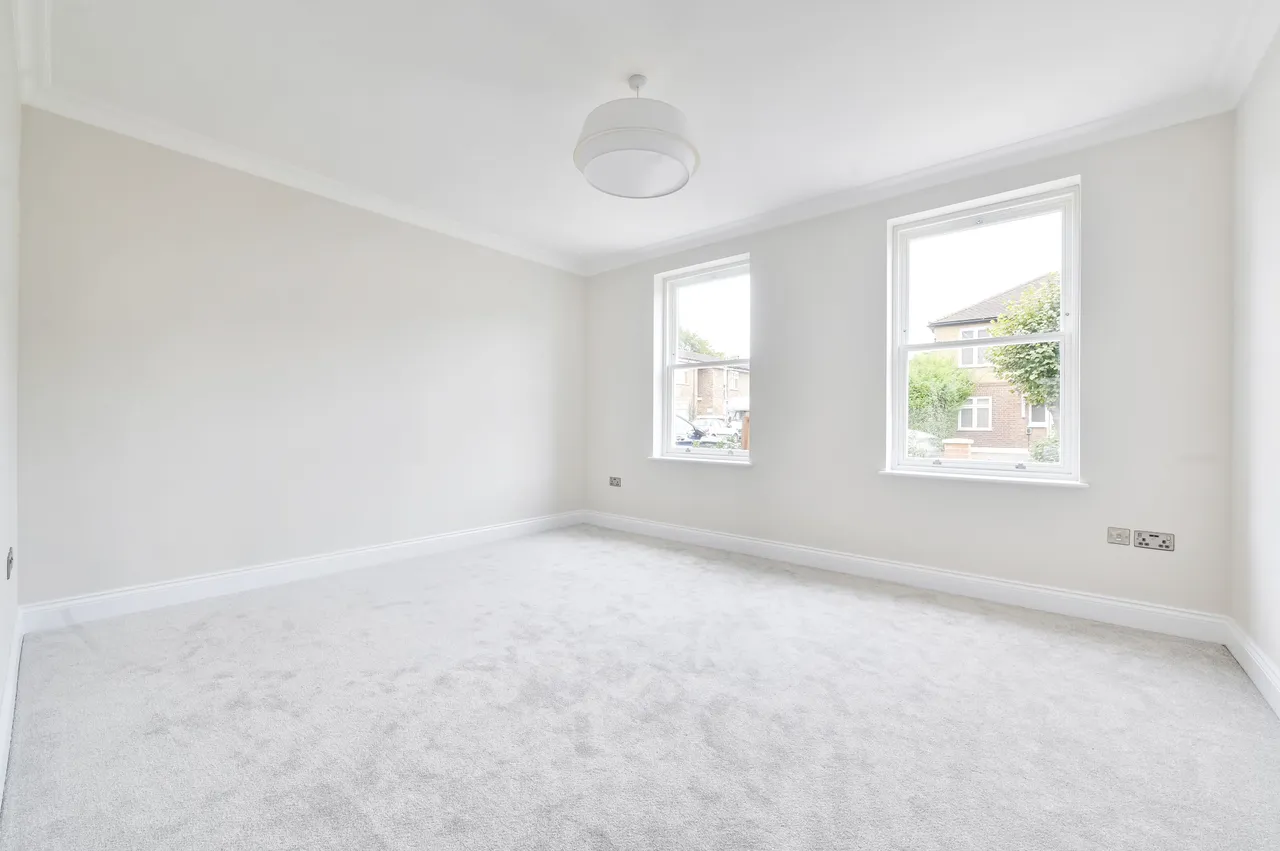 12a Sycamore Grove, New Malden, photo 7