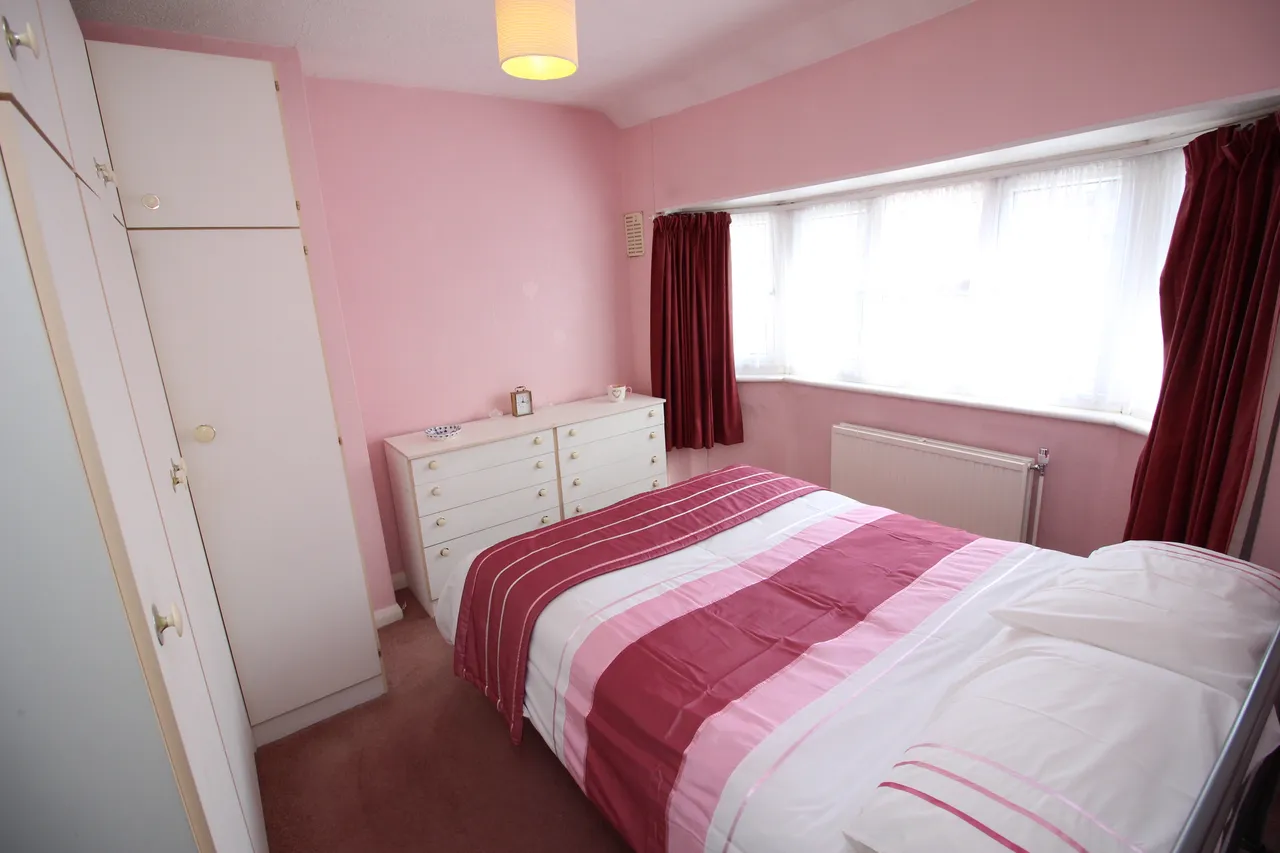 Buckland Way, WORCESTER PARK, Surrey, Worcester Park, KT48NT, photo 5