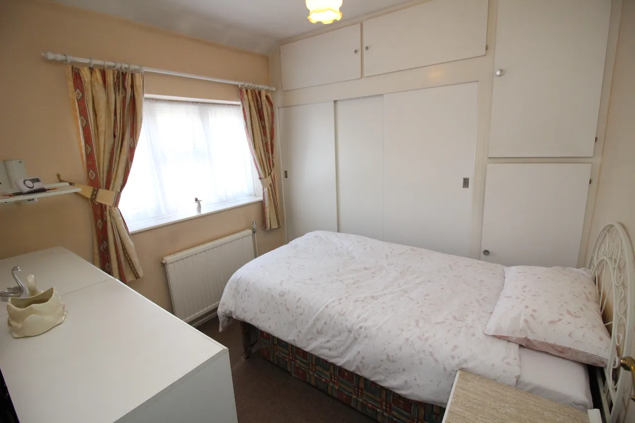 Buckland Way, WORCESTER PARK, Surrey, Worcester Park, KT48NT, photo 6
