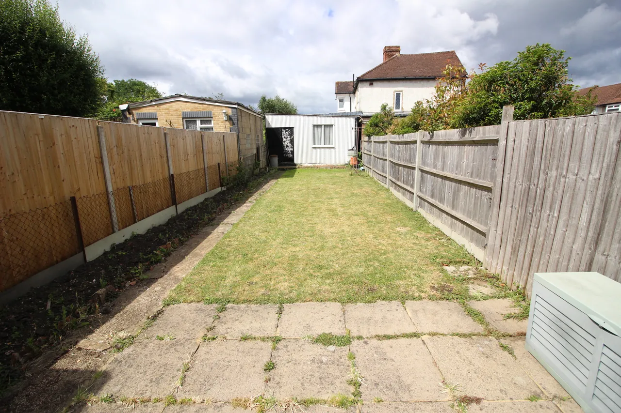 Buckland Way, WORCESTER PARK, Surrey, Worcester Park, KT48NT, photo 9