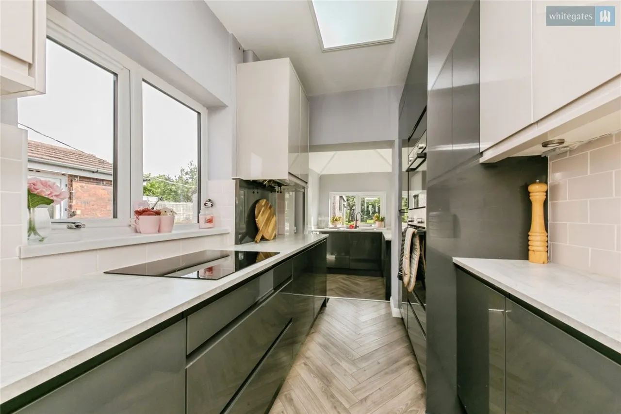 Clyde Grove, Crewe, CW2, photo 6