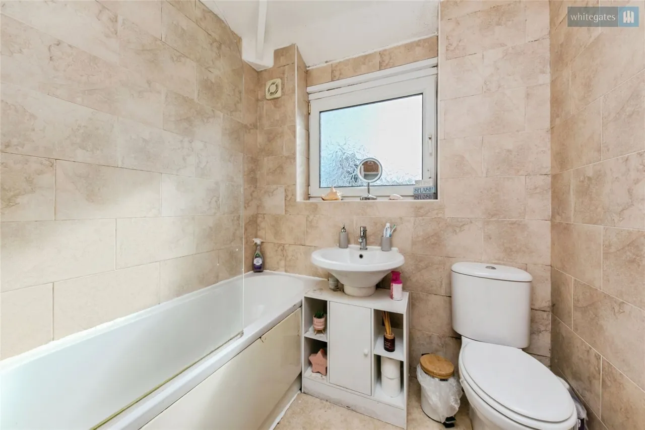 Clyde Grove, Crewe, CW2, photo 15