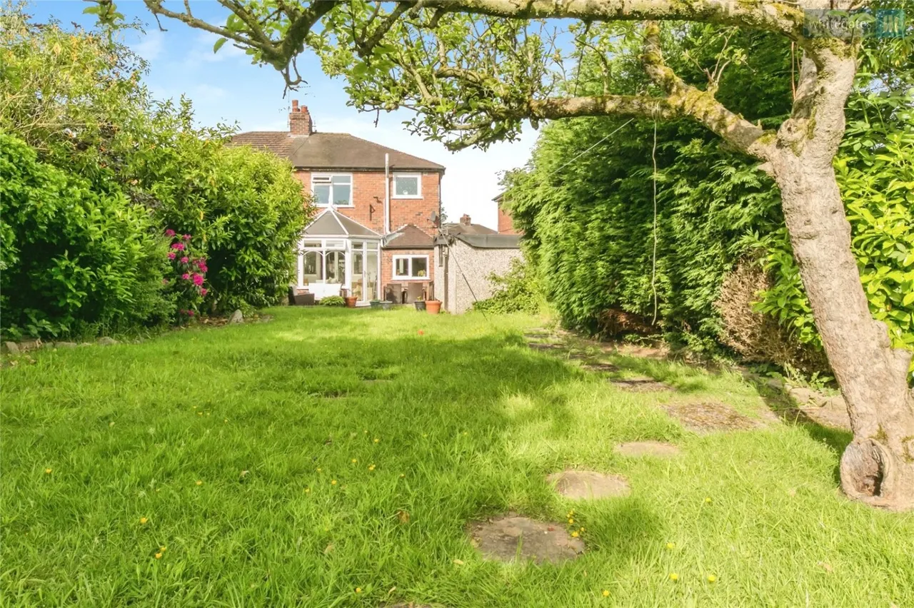 Clyde Grove, Crewe, CW2, photo 16