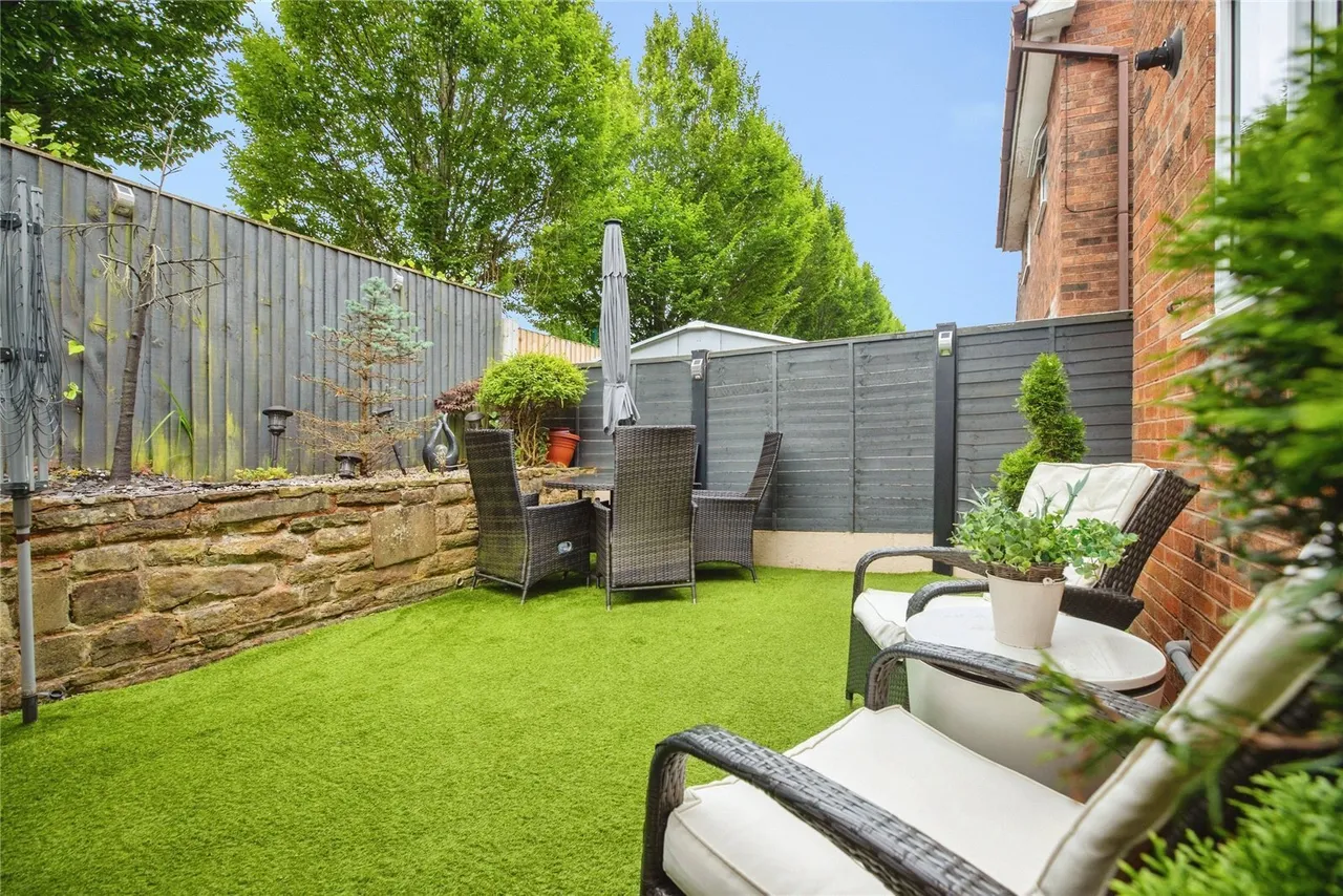 Copthorne Close, Heywood, OL10, photo 3