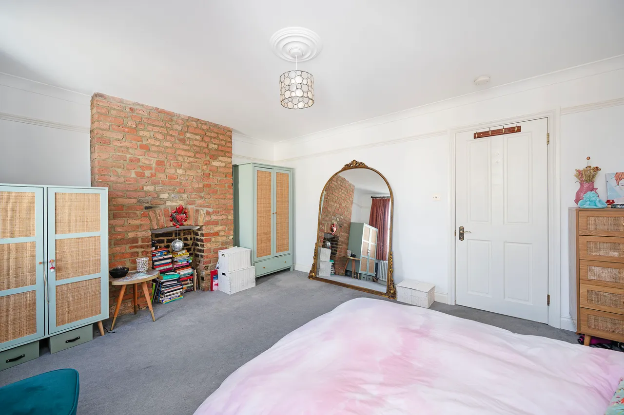 84 Hassett Road, London, photo 10