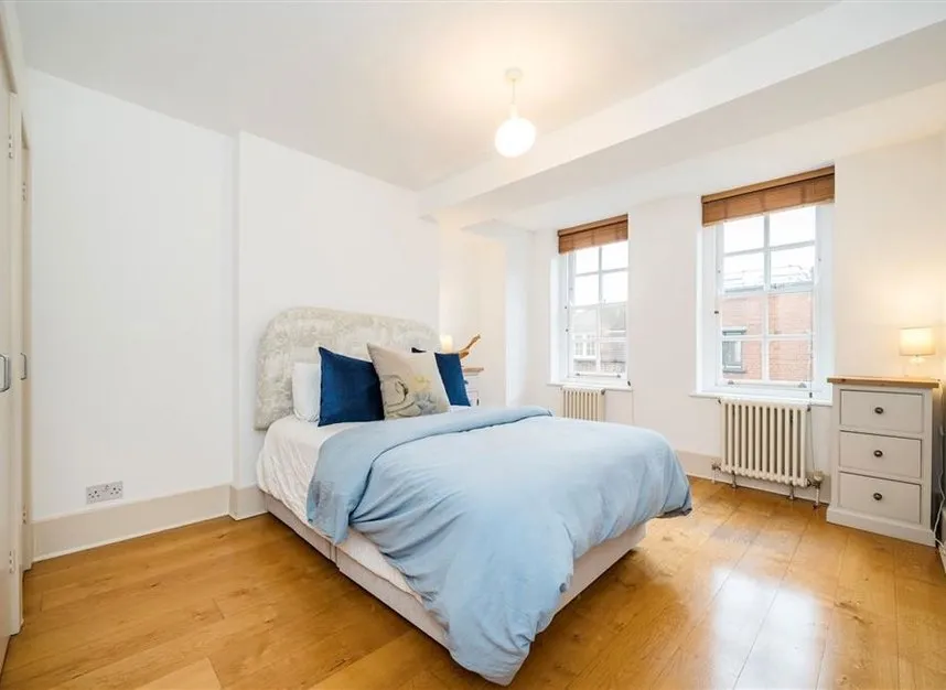 Earlham Street, Fitzrovia & Covent Garden, WC2H, photo 5