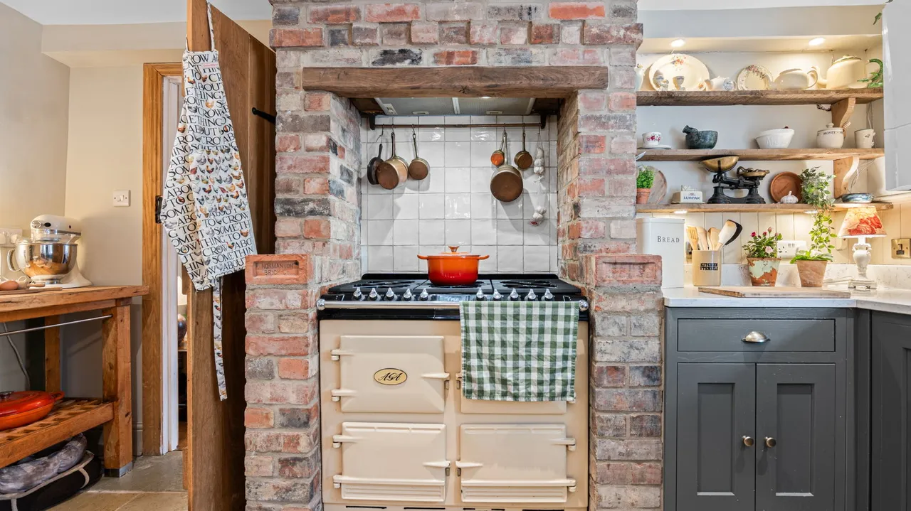 Storrs Lane, Storrs, S6, photo 8