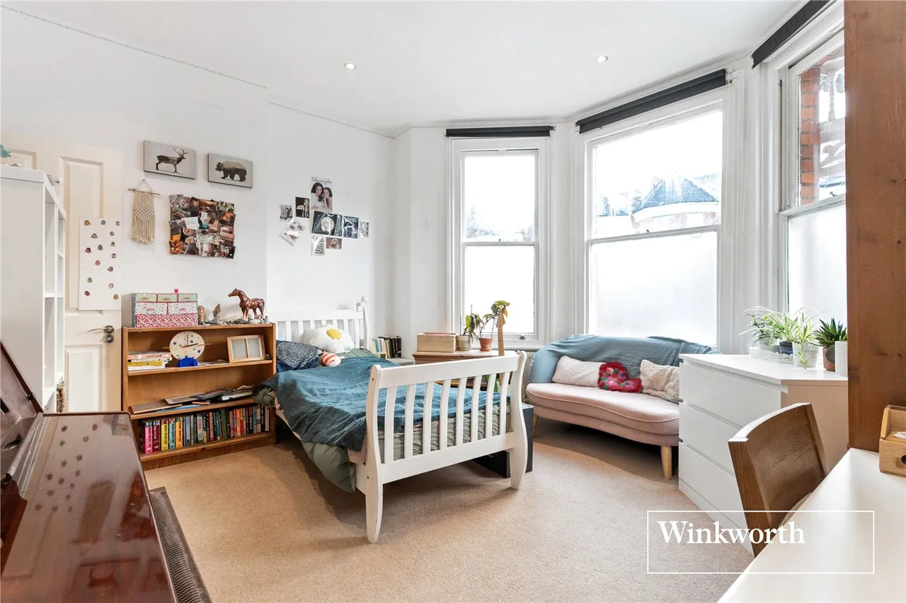 Dukes Avenue, Finchley, N3, photo 10