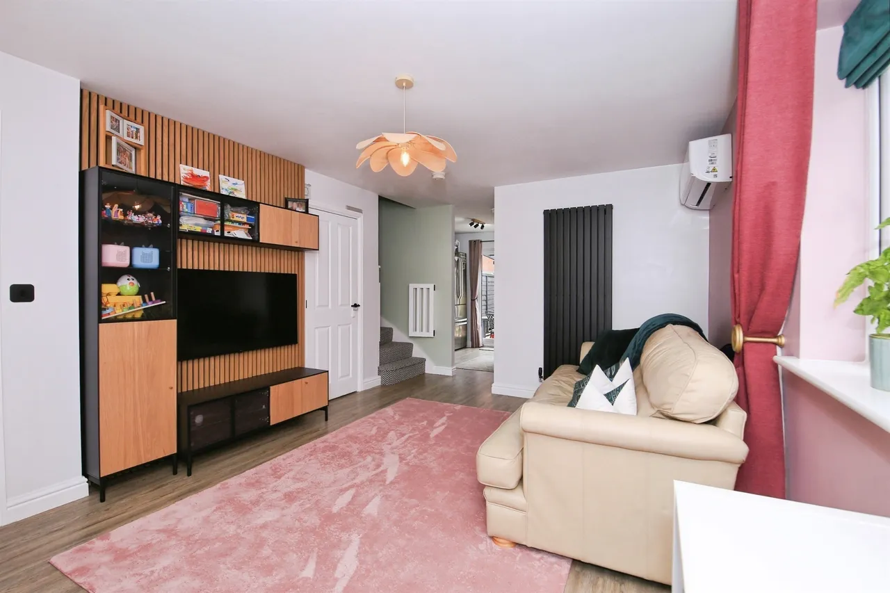 Dandelion Drive, Peterborough, PE7, photo 4
