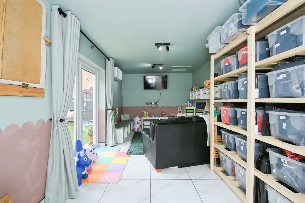 Dandelion Drive, Peterborough, PE7, photo 19