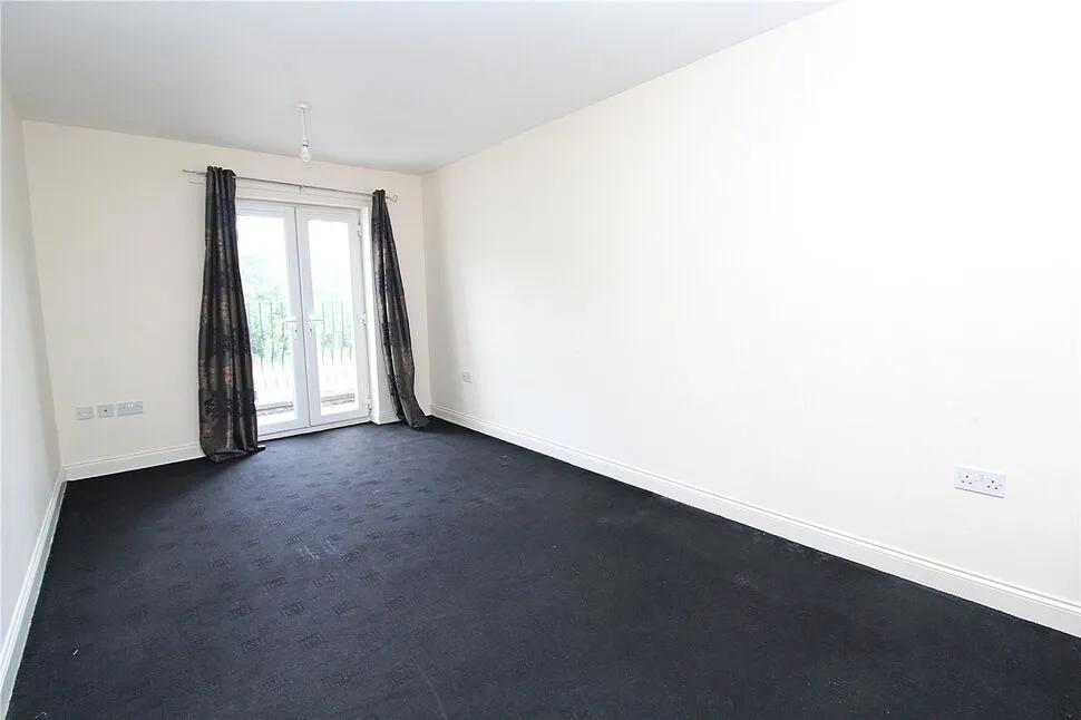 Ring Road, Seacroft, West Yorkshire, LS14, photo 4