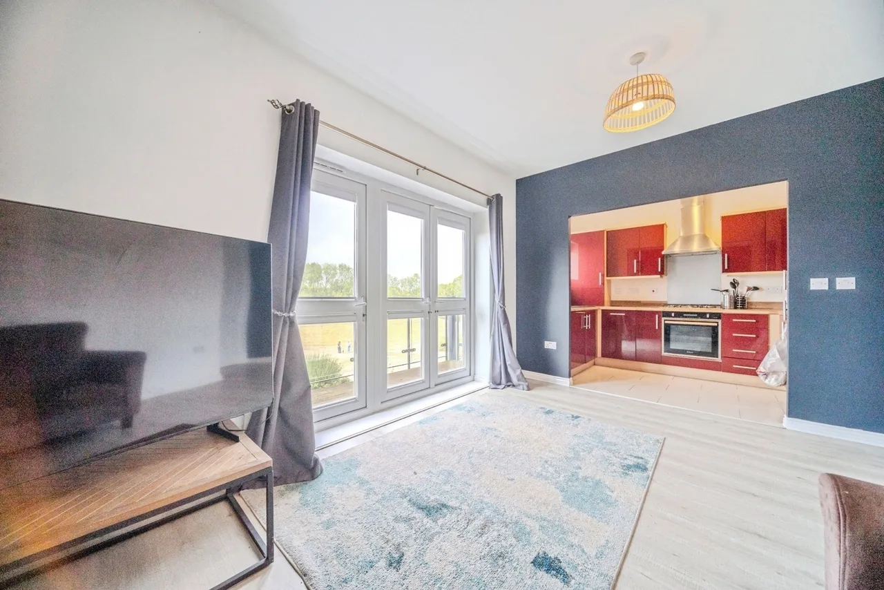 Skye Crescent, Newton Leys, Bletchley, Milton Keynes, MK3, photo 9