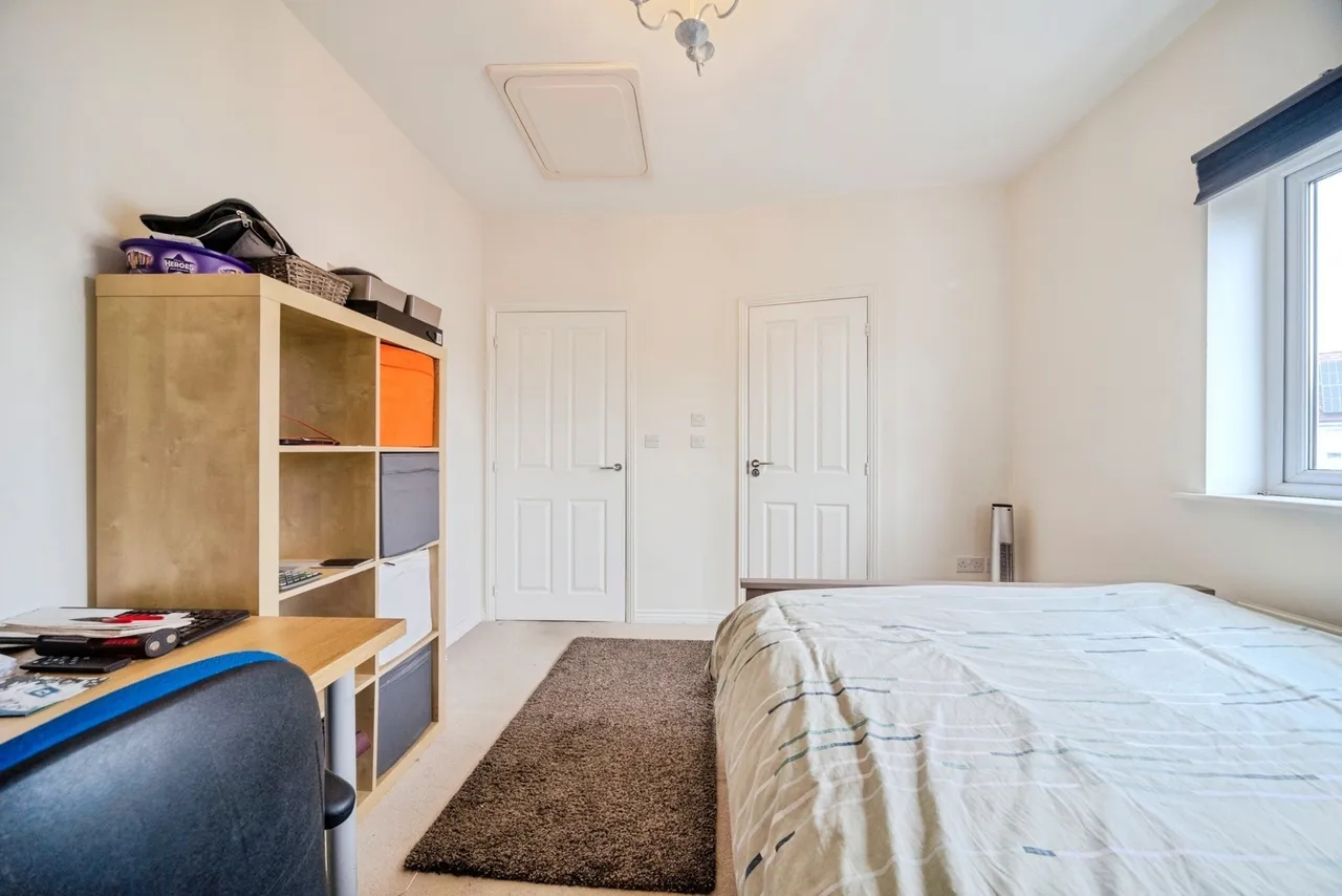 Skye Crescent, Newton Leys, Bletchley, Milton Keynes, MK3, photo 4