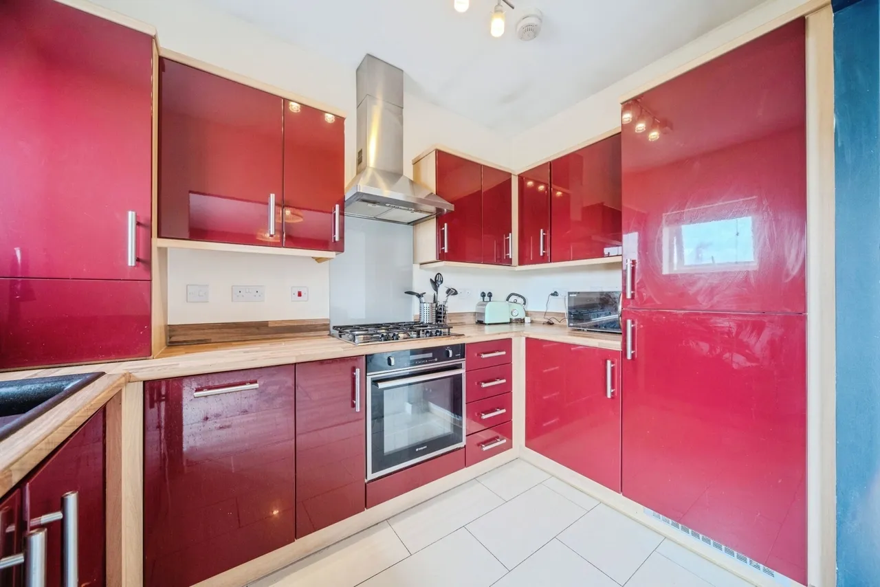 Skye Crescent, Newton Leys, Bletchley, Milton Keynes, MK3, photo 11