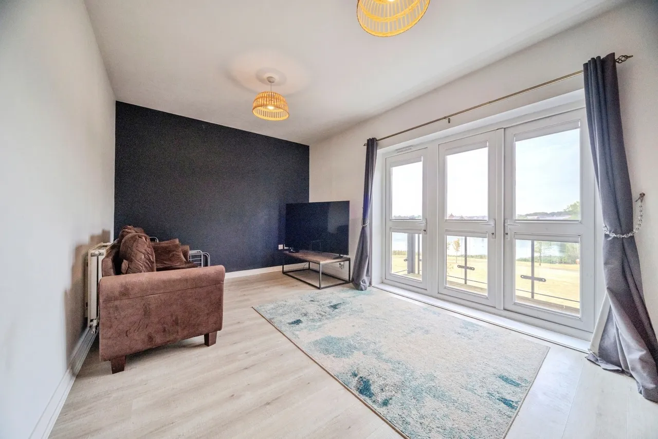 Skye Crescent, Newton Leys, Bletchley, Milton Keynes, MK3, photo 8