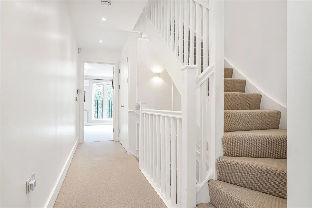 Swinley Close, Whetstone, London, N20 0FU, photo 17
