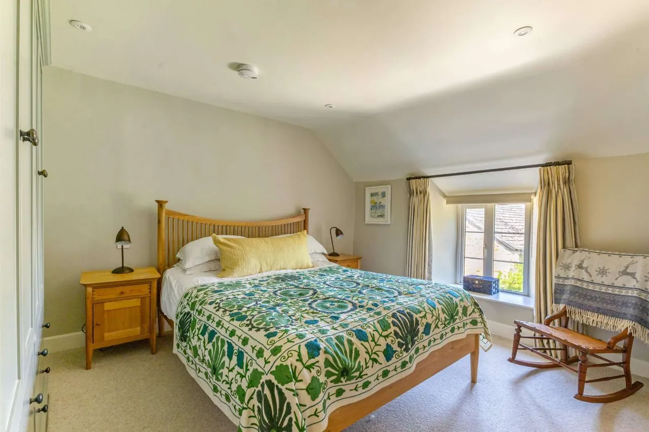 Upper Oddington, Moreton-in-Marsh, Gloucestershire, GL56 0XH, photo 9