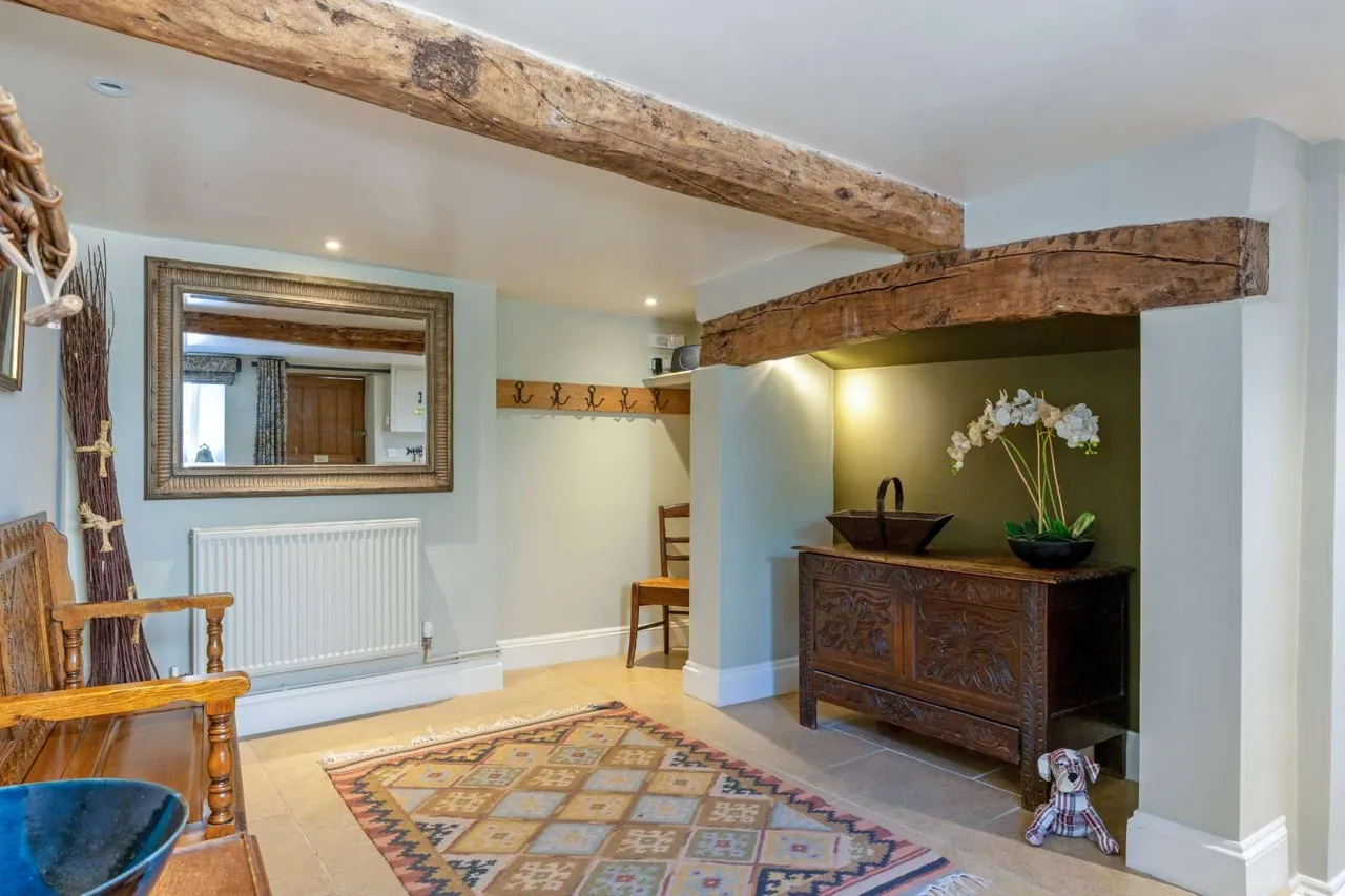 Upper Oddington, Moreton-in-Marsh, Gloucestershire, GL56 0XH, photo 5