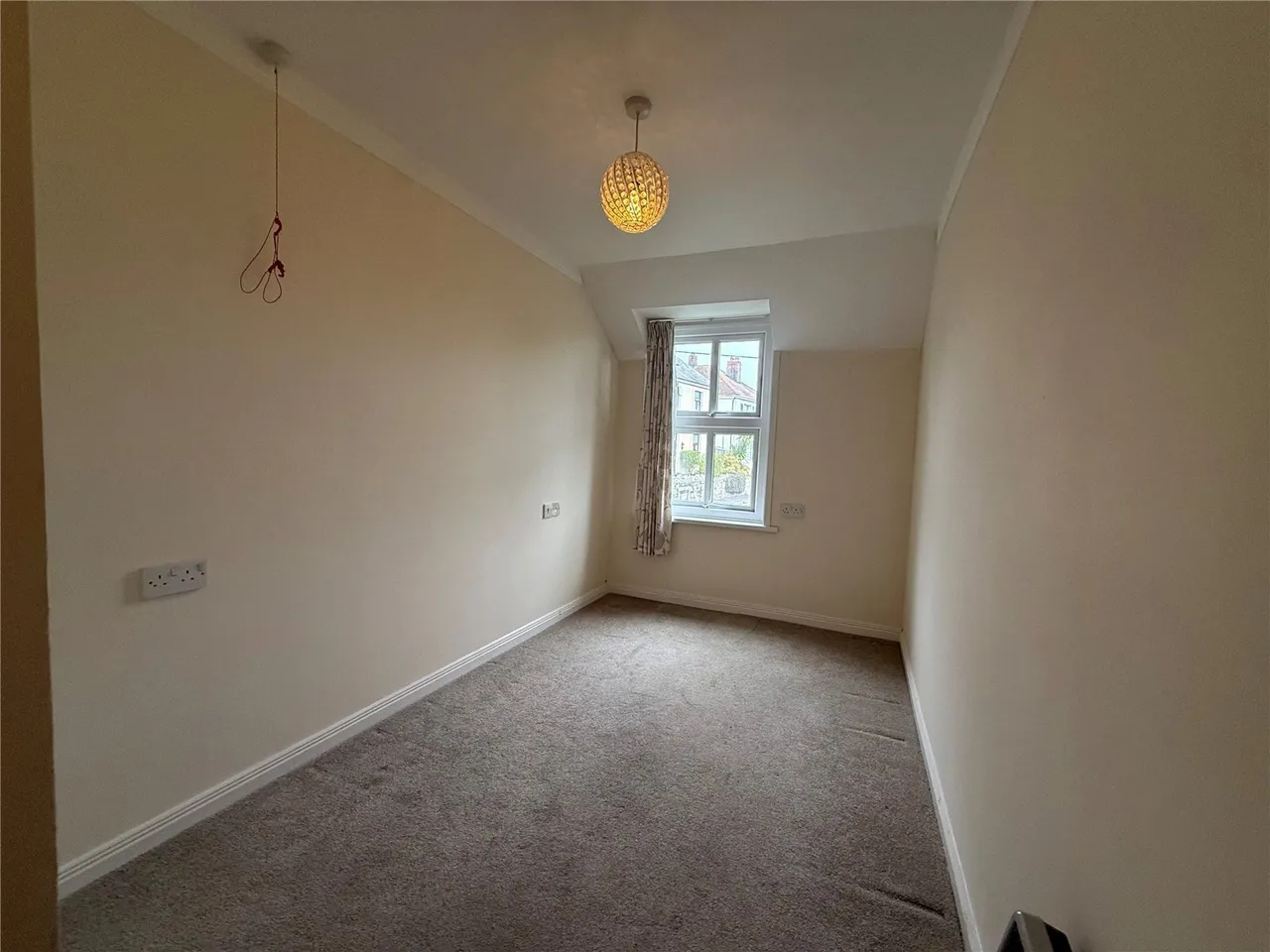 Chisholme Close, St. Austell, PL25, photo 6
