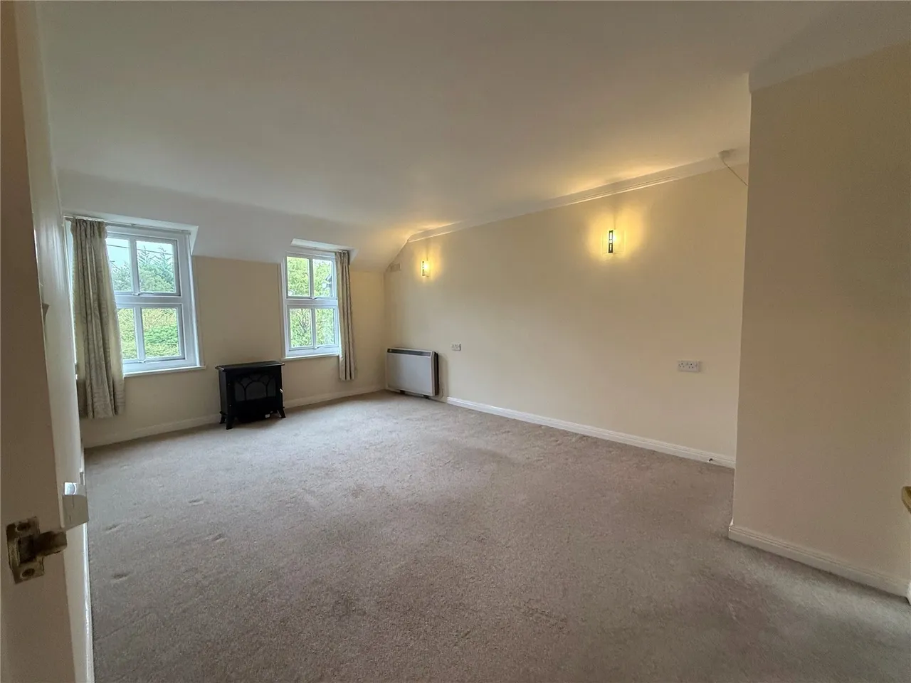 Chisholme Close, St. Austell, PL25, photo 4