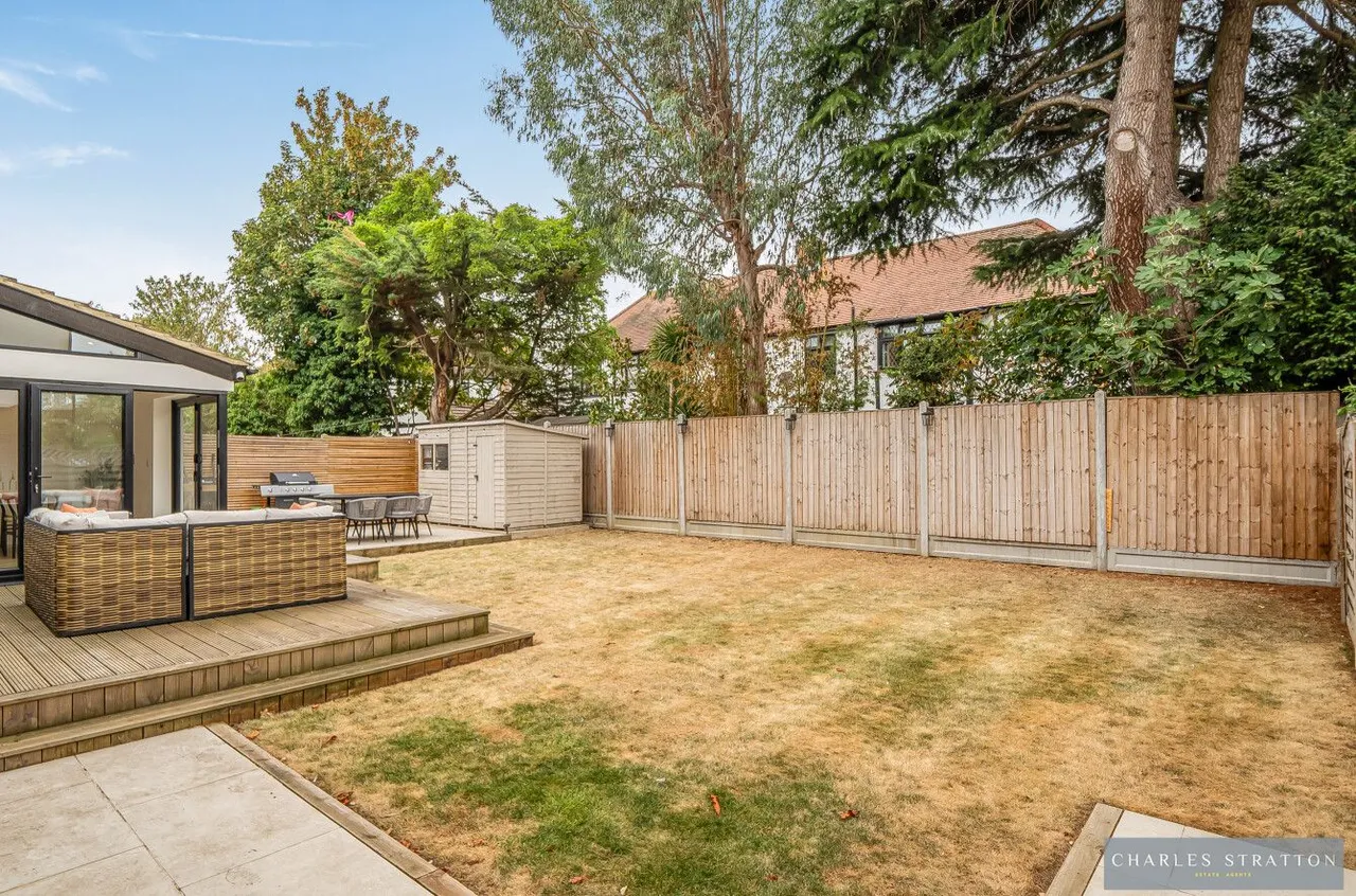 Upper Brentwood Road, Romford, Essex, RM2 6LD, photo 19