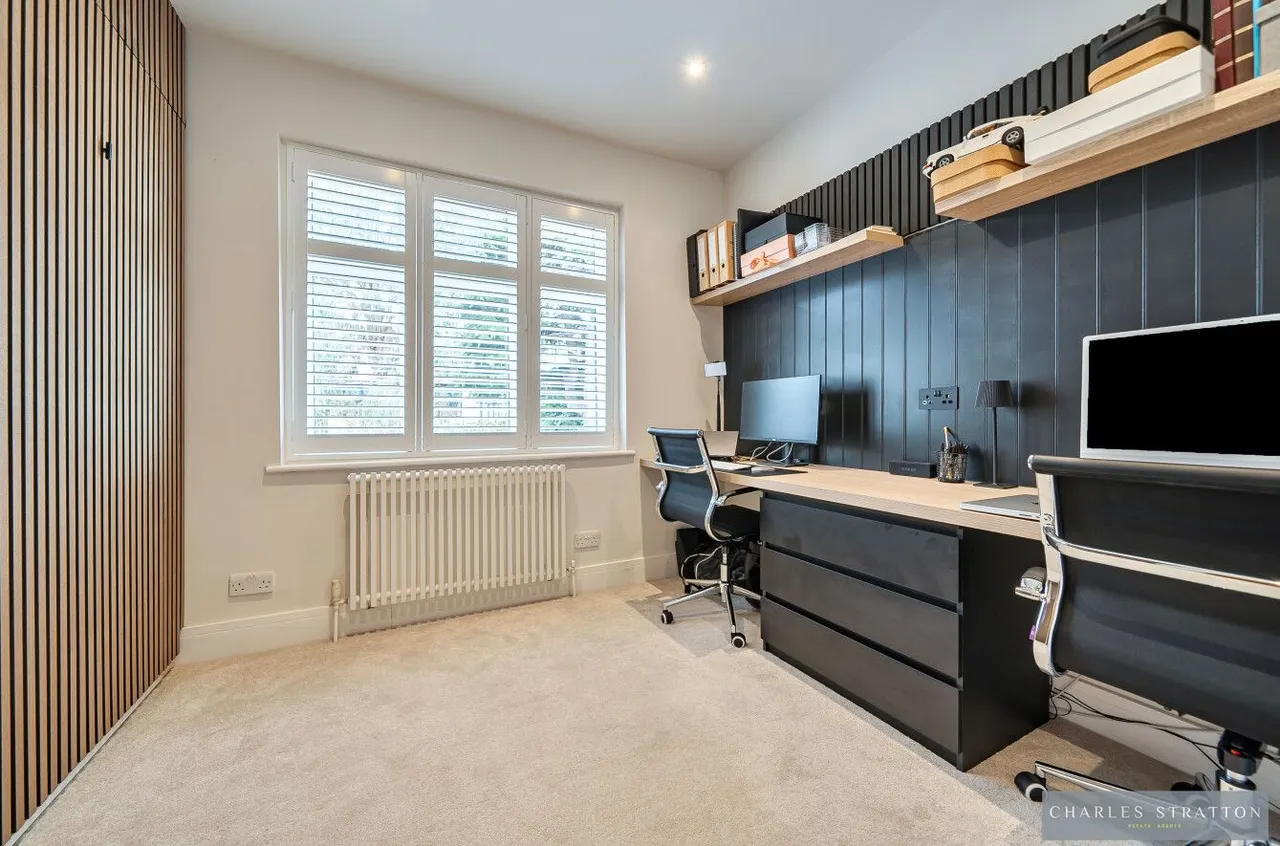 Upper Brentwood Road, Romford, Essex, RM2 6LD, photo 17