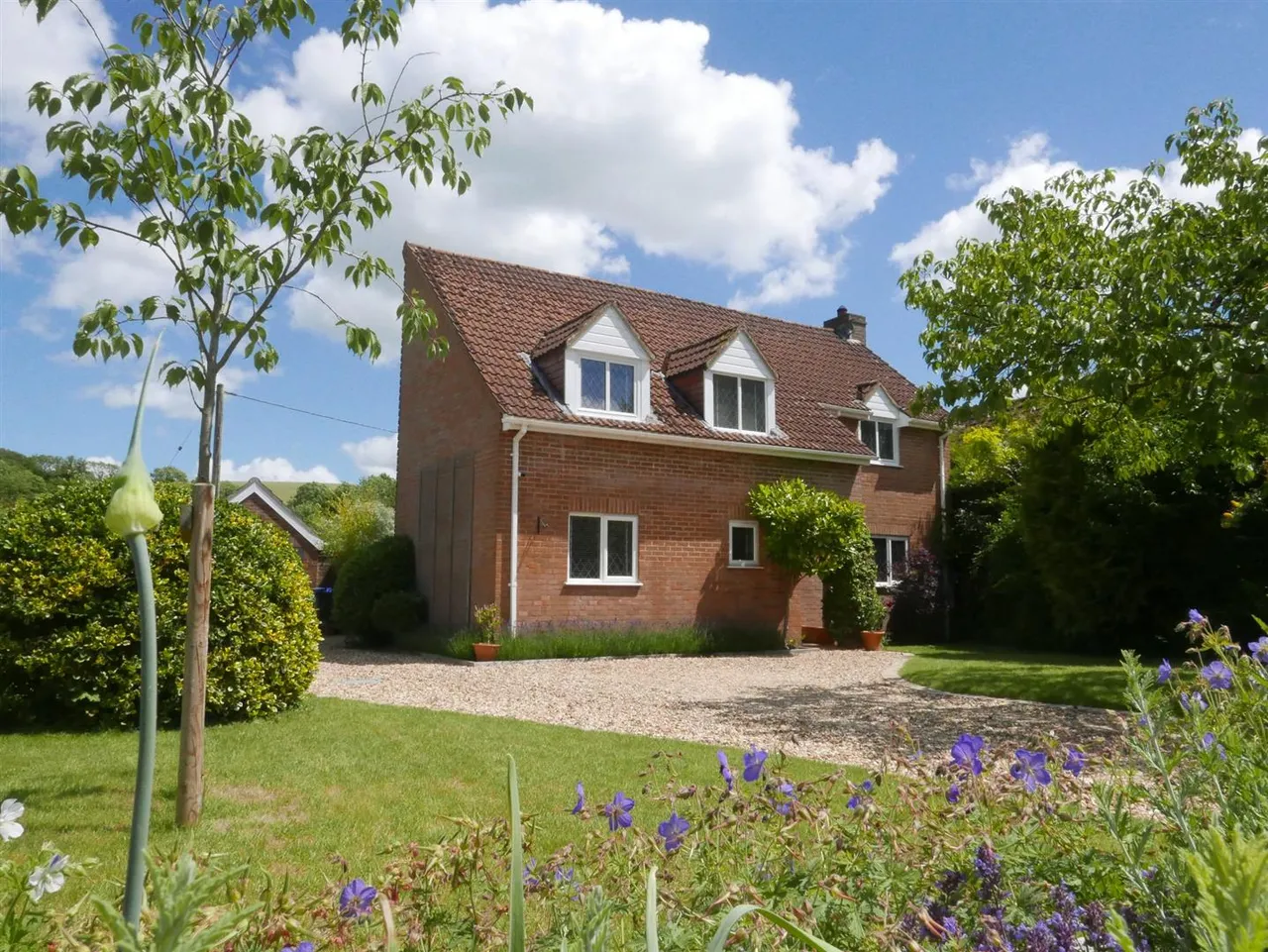High Street, Upavon, SN9, photo 17