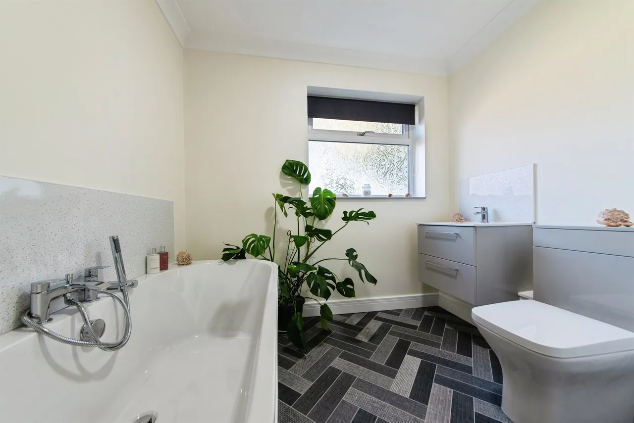 Birch Grove, Spalding, PE11, photo 15