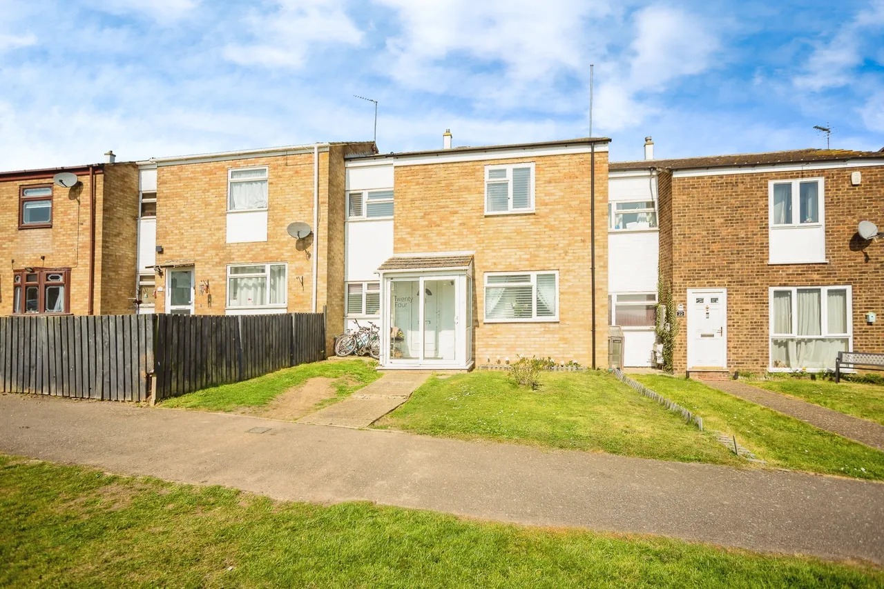 3 bed house for sale — St. Matthews Way, Rochester