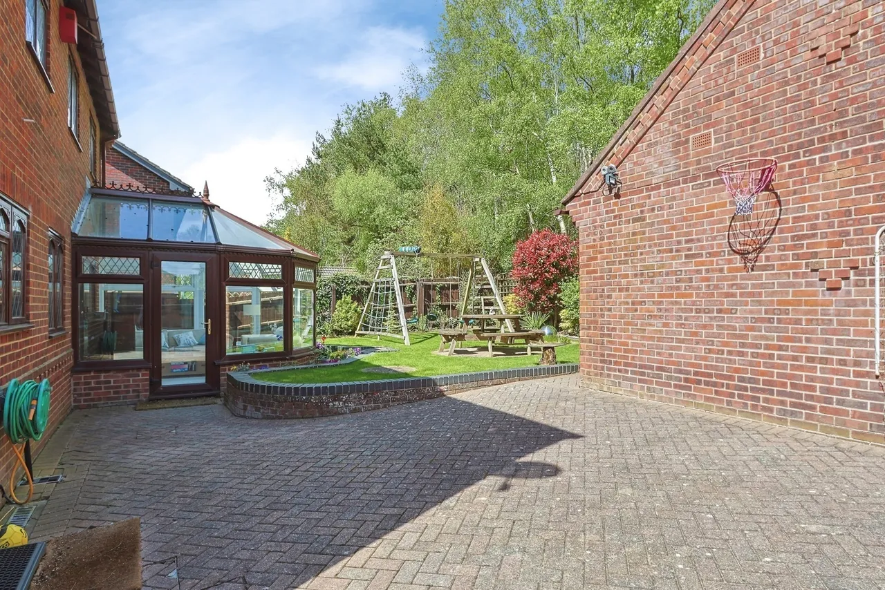 Loders Close, West Canford Heath, BH17, photo 28