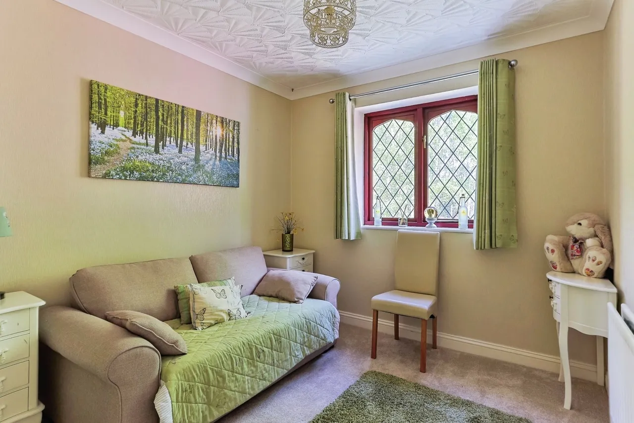 Loders Close, West Canford Heath, BH17, photo 22